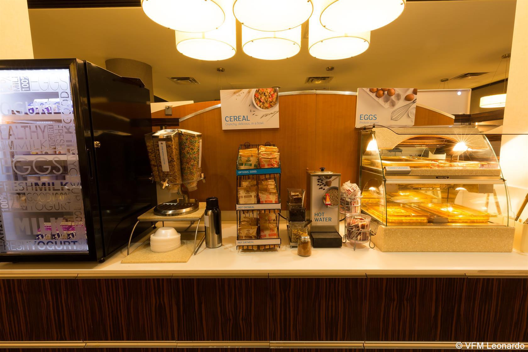 Holiday Inn Express Edmonton Downtown By Ihg Экстерьер фото