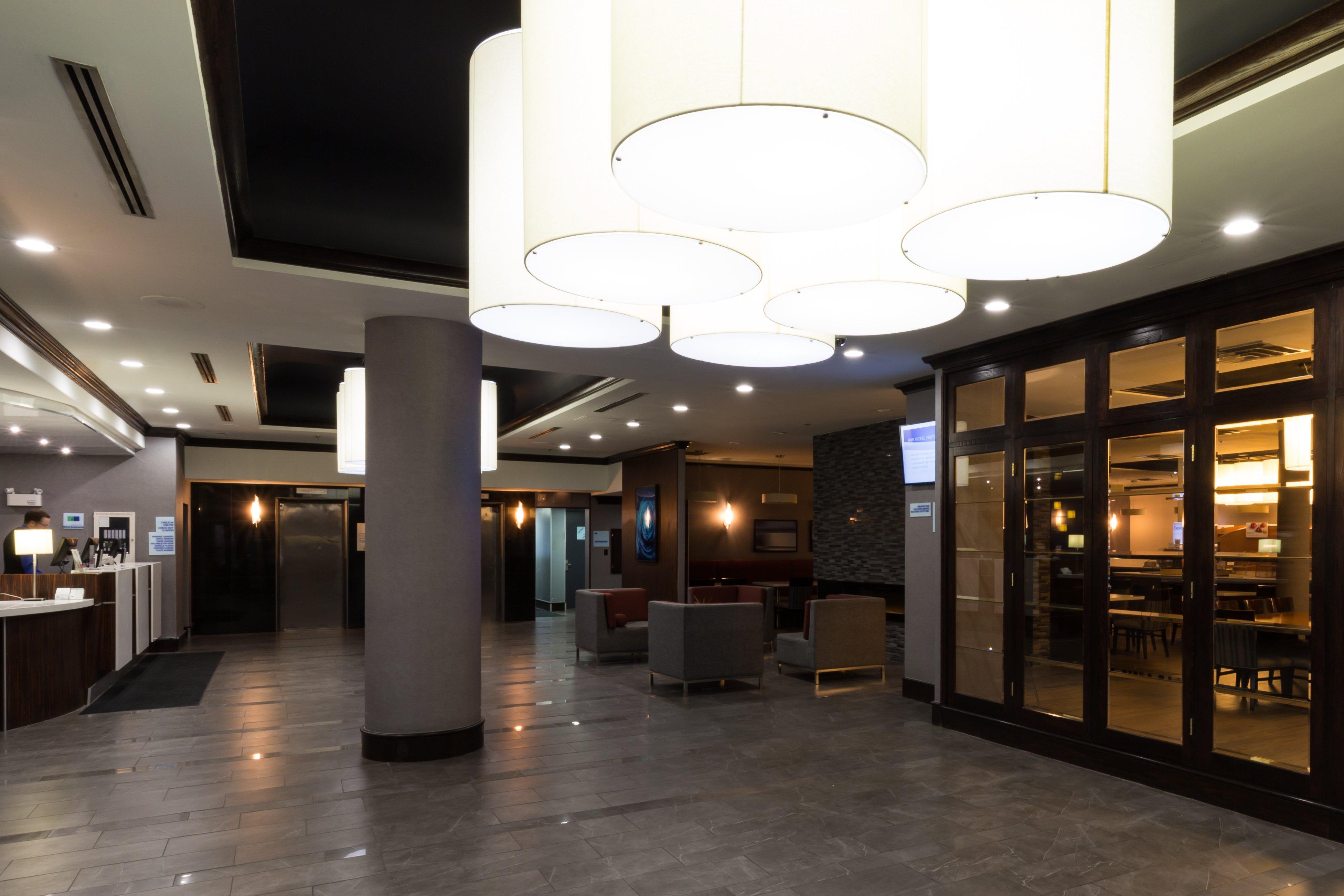 Holiday Inn Express Edmonton Downtown By Ihg Экстерьер фото