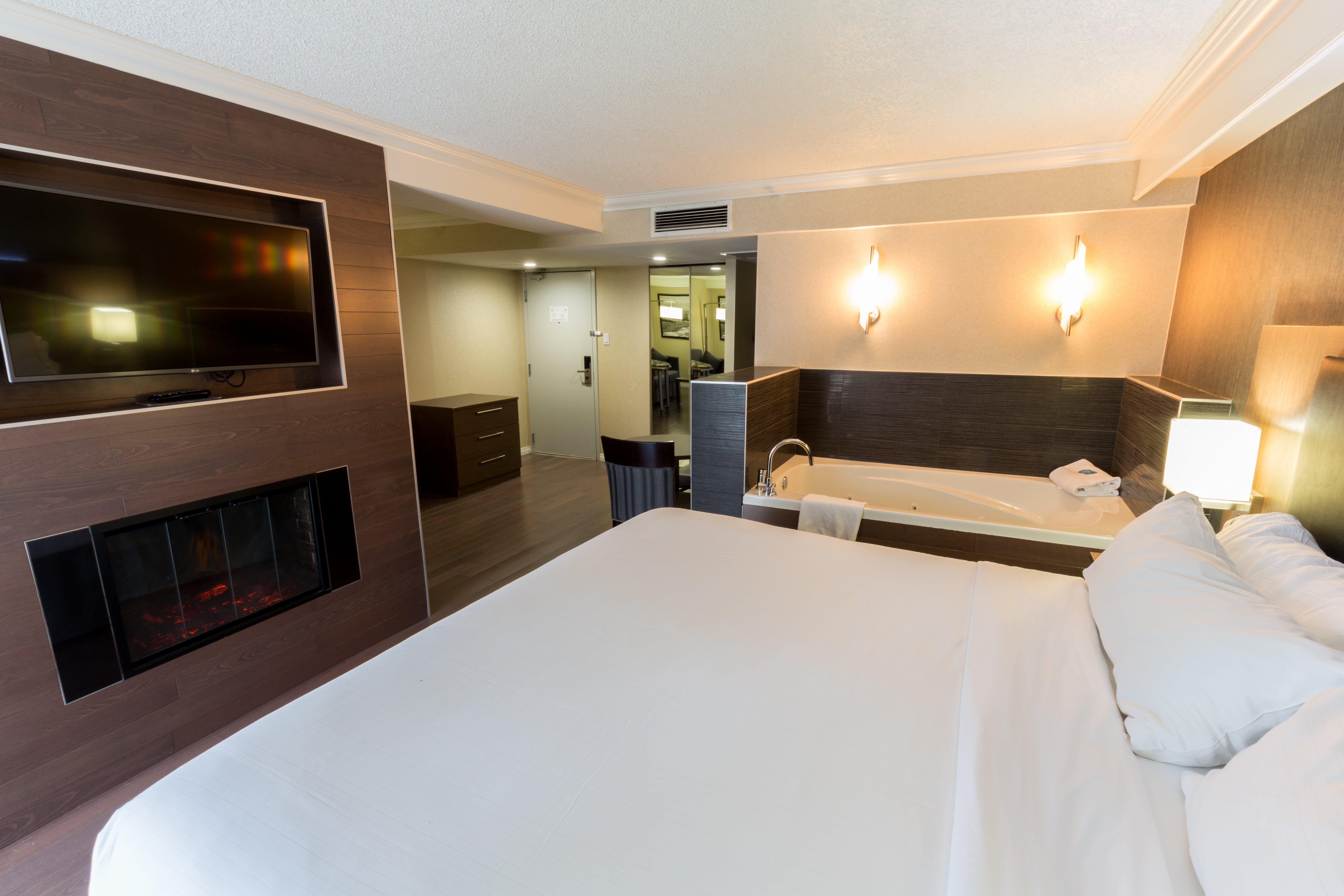Holiday Inn Express Edmonton Downtown By Ihg Экстерьер фото