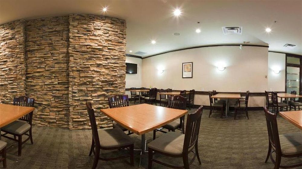 Holiday Inn Express Edmonton Downtown By Ihg Экстерьер фото